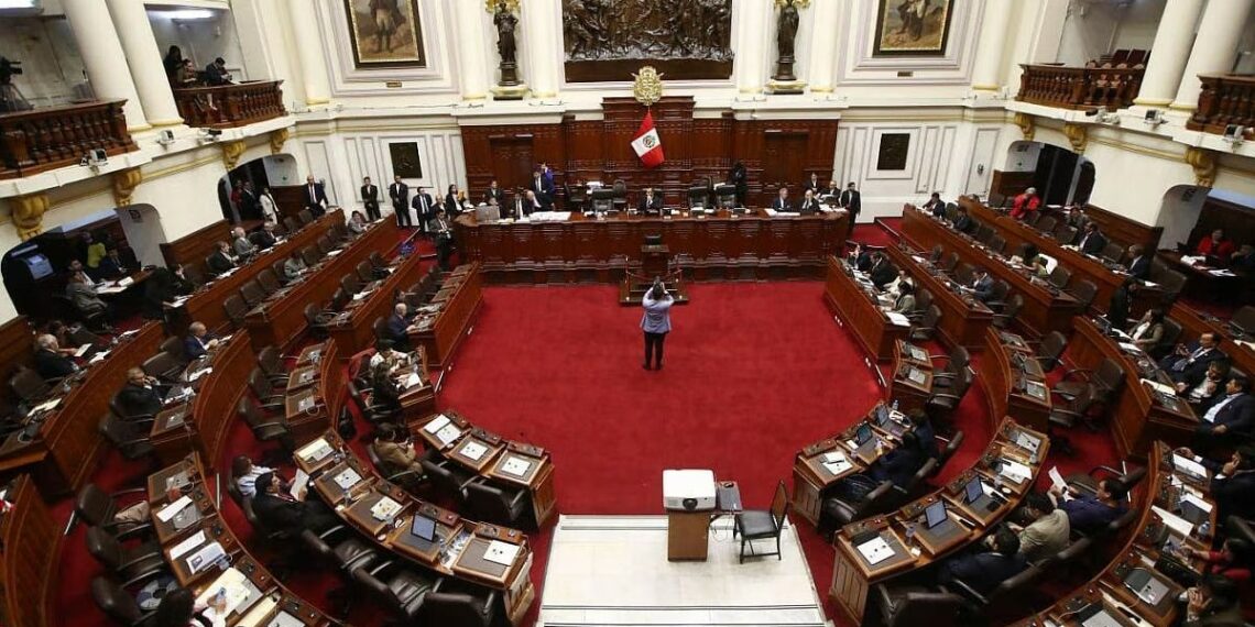 Presentan proyecto para prohibir que investigados y sancionados ocupen cargos directivos