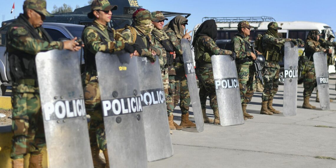 180 polícias resguardan frontera con Chile para evitar ingreso de migrantes ilegales