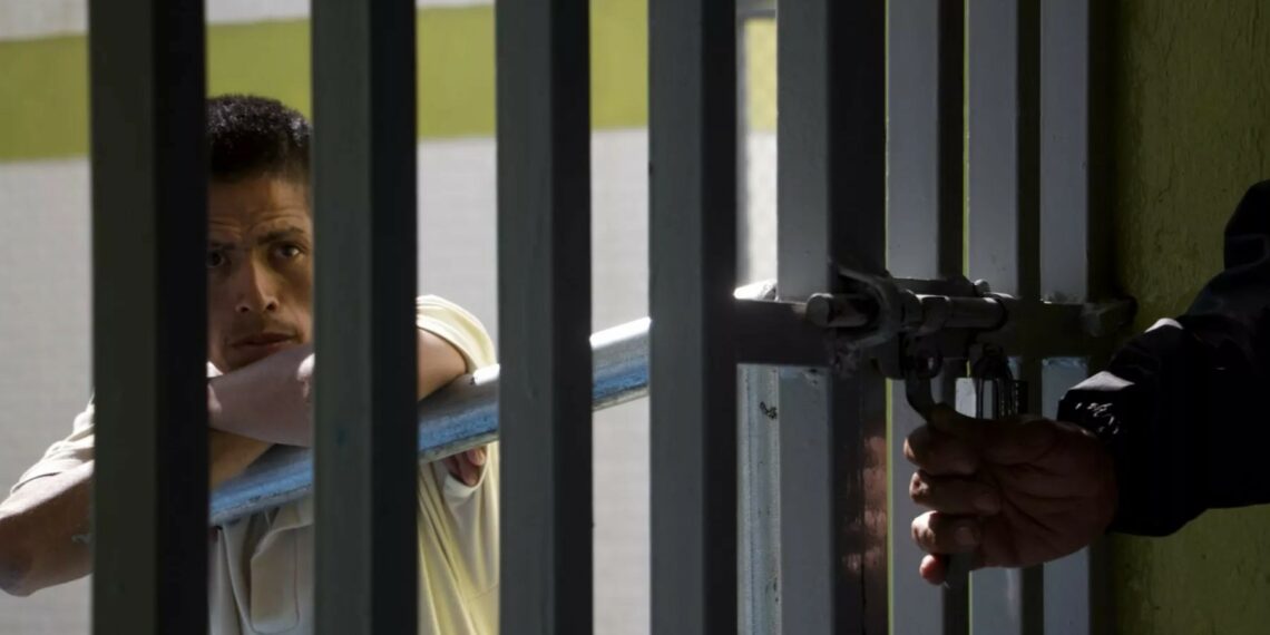 Gobierno promete construcción de más cárceles: «Lucharemos contra la delincuencia organizada»