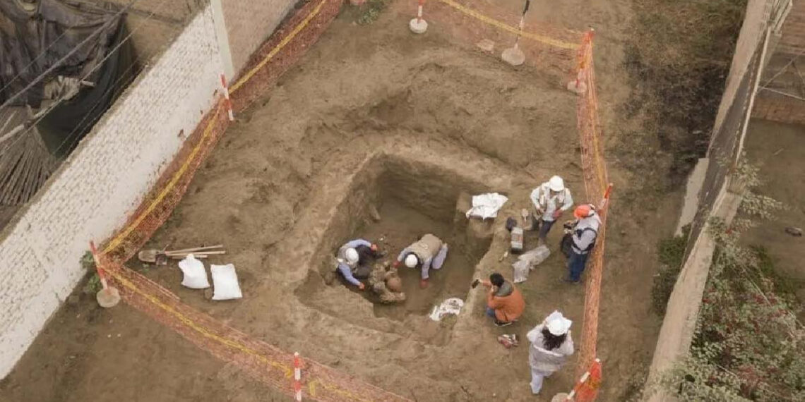 Obreros peruanos hallan tesoro prehispánico incalculable