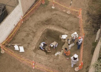 Obreros peruanos hallan tesoro prehispánico incalculable