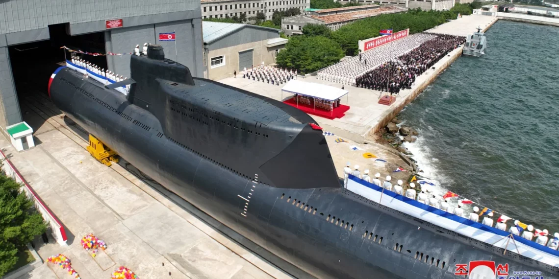 Corea del Norte desvela su nuevo submarino para «ataques nucleares tácticos»
