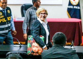 Fiscalía pide impedimento de salida del país por 36 meses para Susana Villarán
