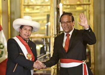 Revelan que exministro de Castillo usó dinero de peruanos para comprar platos de comida de lujo